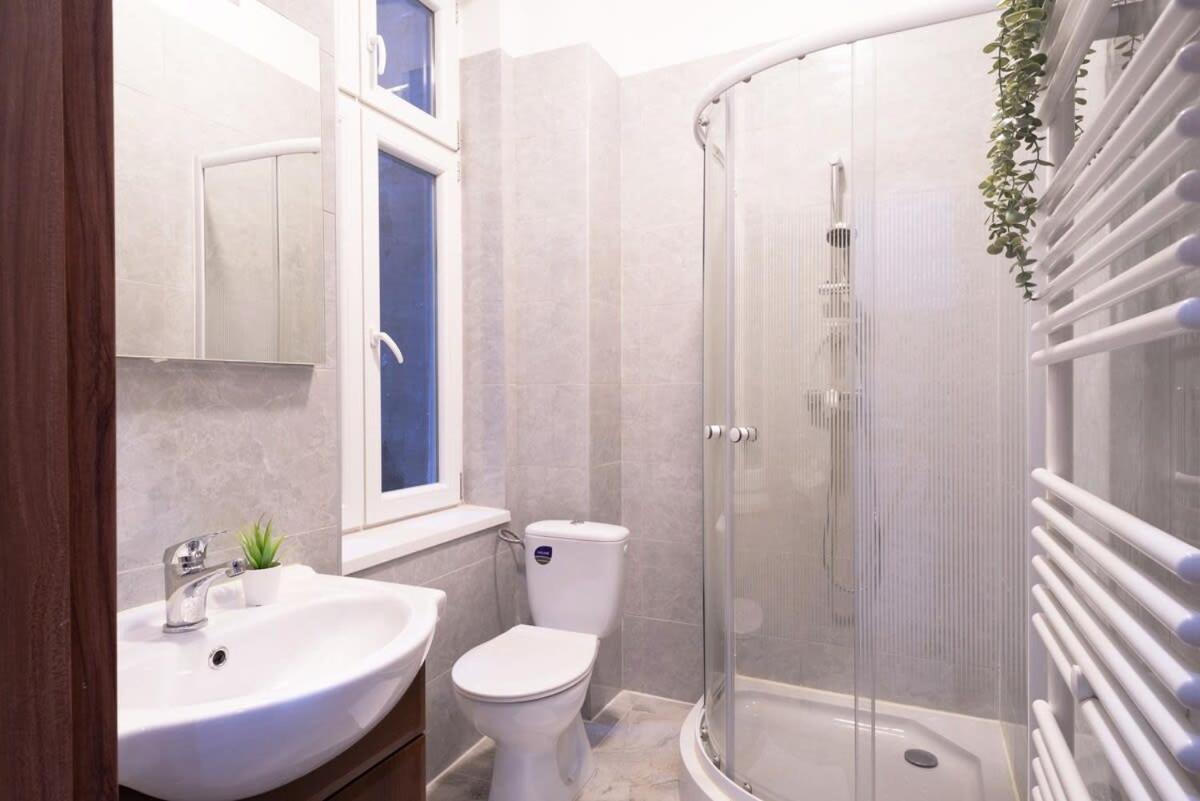 New Spacious Apartment At Superb Location Budapest Exterior foto